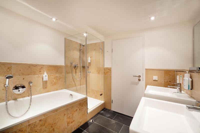 Single Room image 2