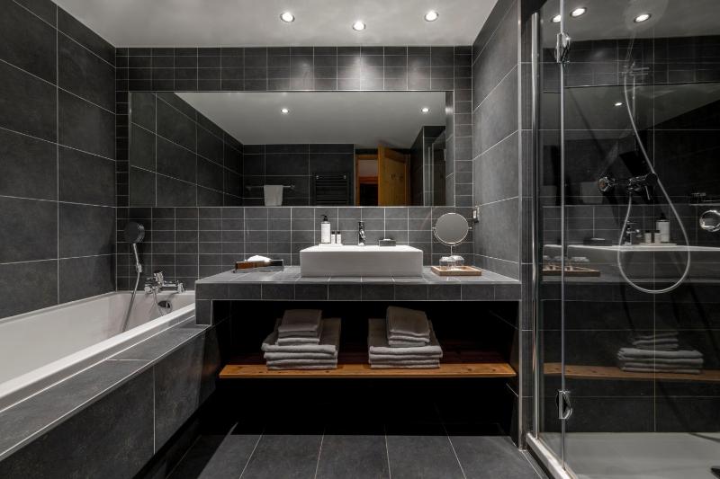 Junior Suite (2 Adults) image 1