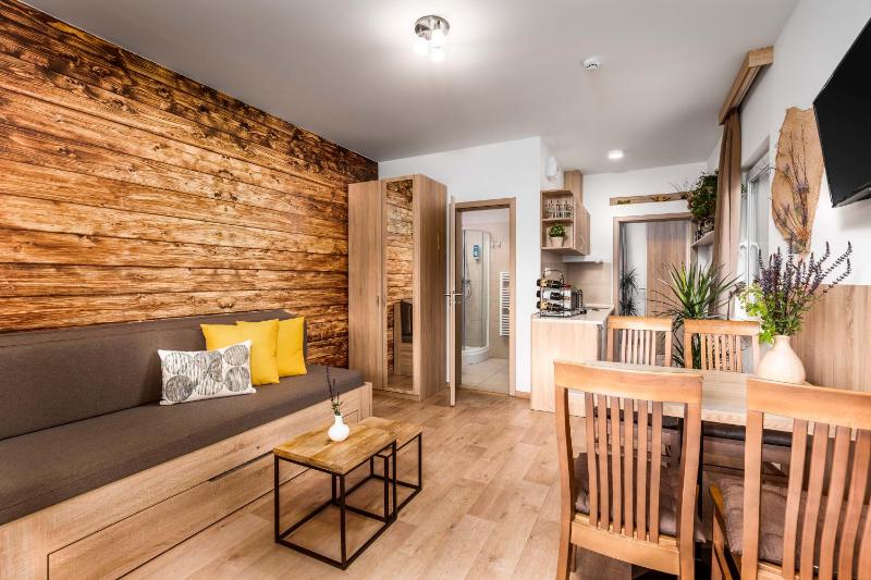 One-Bedroom Apartment (4 Adults) image 1