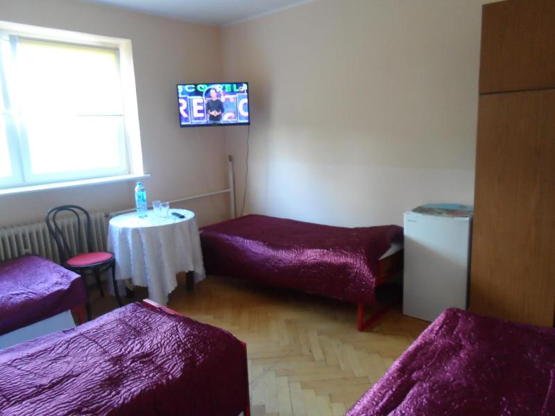 Quadruple Room with Shared Bathroom image 4