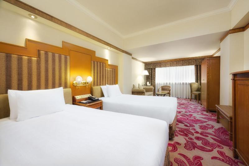 Grand Deluxe Twin Room image 2