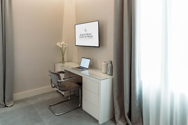 Superior Single Room image 3