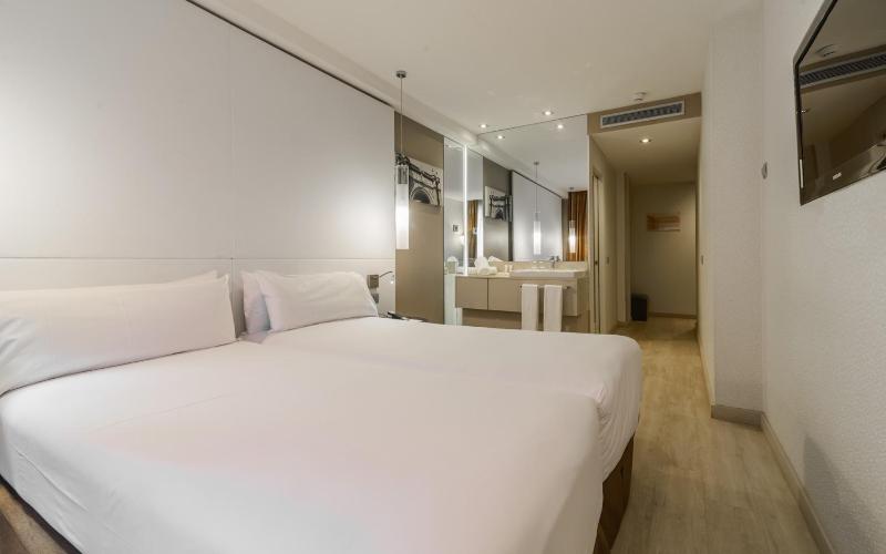 Comfort Double or Twin Room image 4