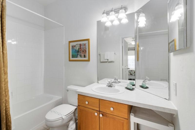 Amazing Resort 2 bed condo close to Disney condo - image 9