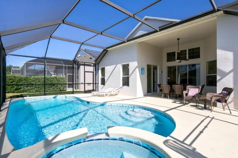 Fantastic Resort 5BR House - South Facing Pool Spa villa - image 26