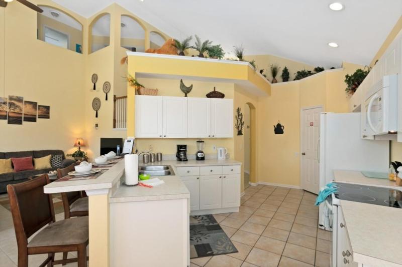 Fantastic Resort 5BR House - South Facing Pool Spa villa - image 3