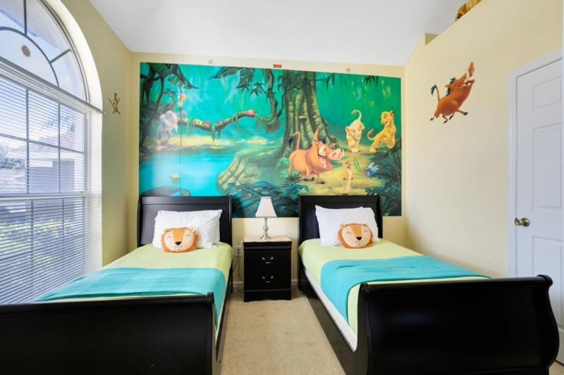 Fantastic Resort 5BR House - South Facing Pool Spa villa - image 30