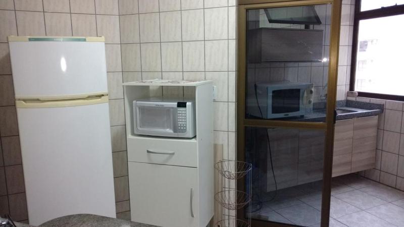 Apartamento Meia Praia Itapema - image 10