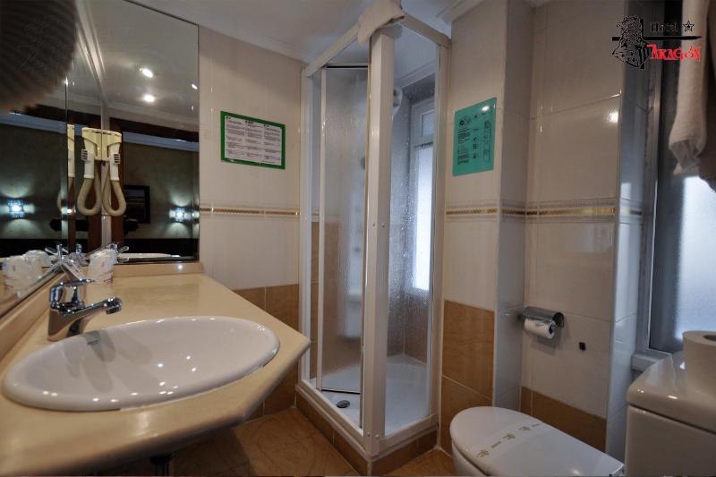 Economy Double or Twin Room image 1