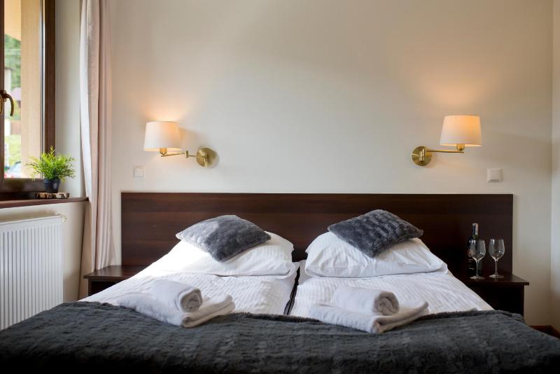 Double or Twin Room image 3