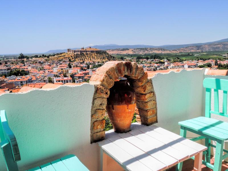 Family Room with Balcony image 4