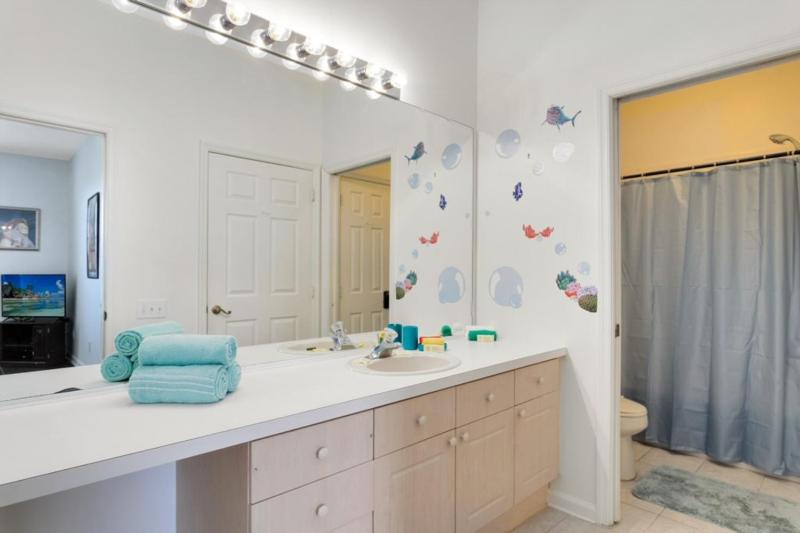 Windsor Palms 3 bed Condo in Gated Resort condo - image 18