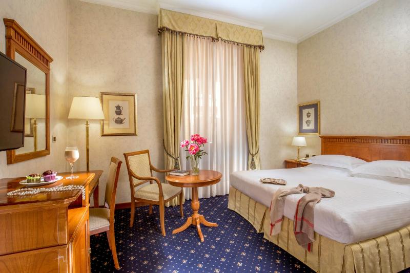  Superior Double Room image 3