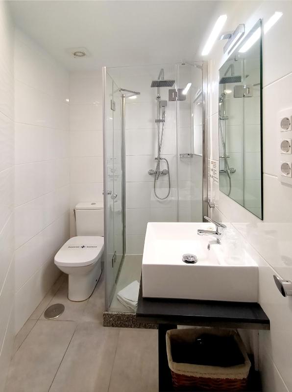 Superior Twin Room image 2