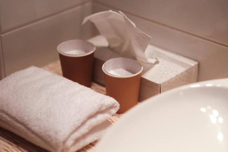 Standard Twin Room image 2