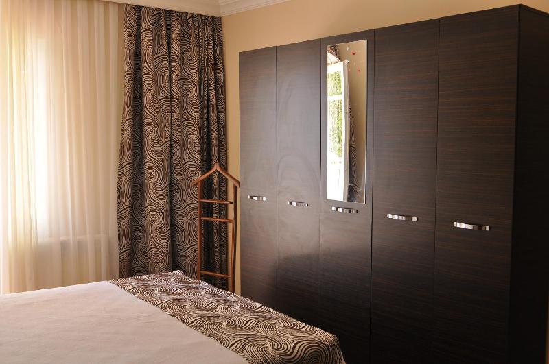 Standard Double Room with Balcony image 4