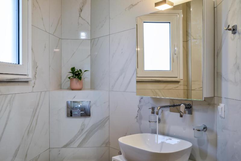 Elia Residences - image 4