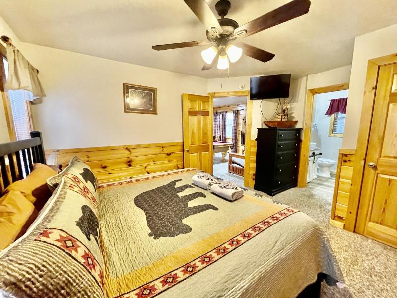 Wears Mountain Lane Cabin 3668 - image 8