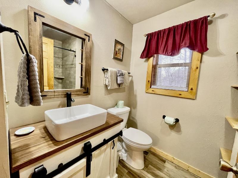 Wears Mountain Lane Cabin 3668 - image 23