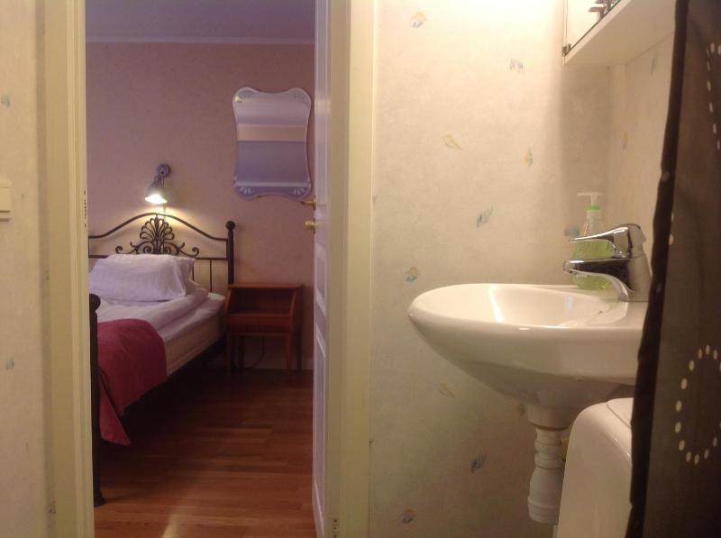 Double or Twin Room image 2
