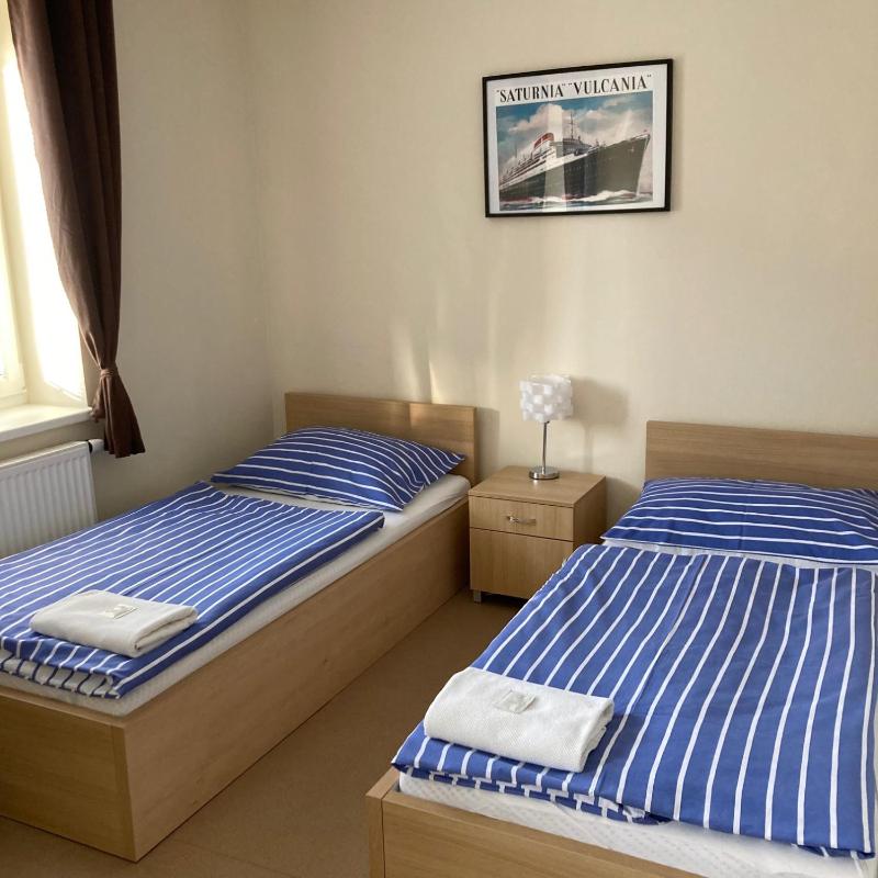 Triple Room with Private Bathroom image 4
