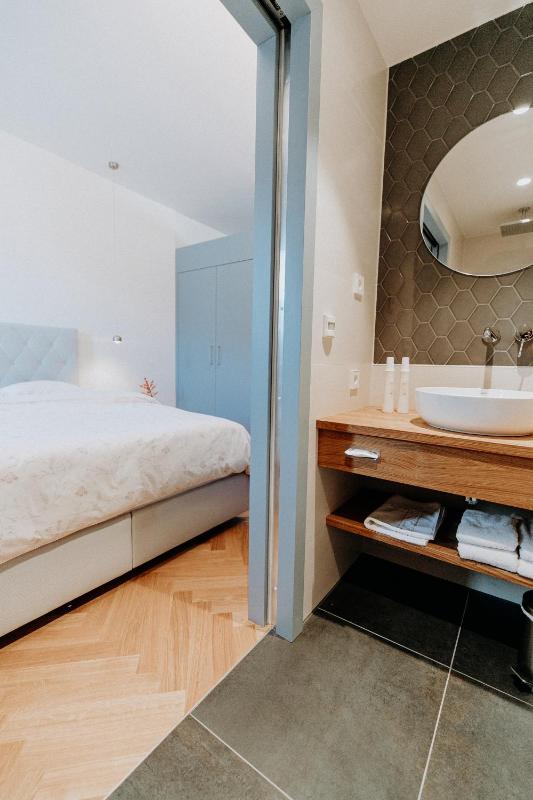 Comfort Quadruple Room image 4