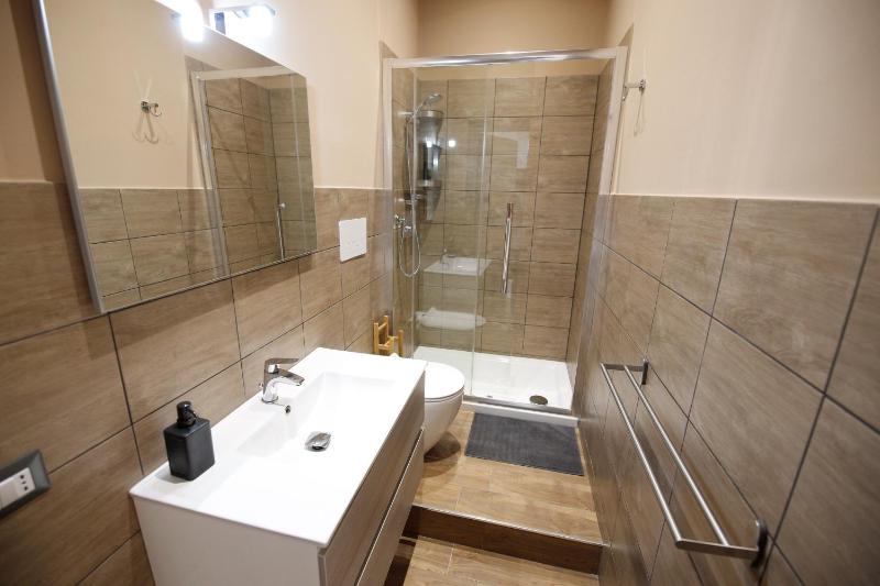 Center Apartment Catania - image 4