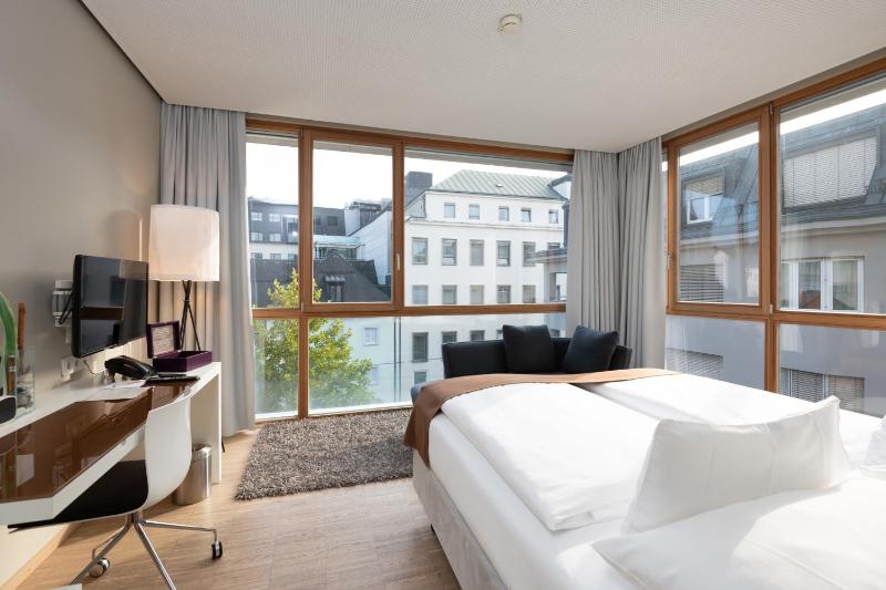 Superior Double Room image 1