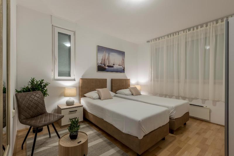 Split-Villas Dalmatica for 12 - image 16