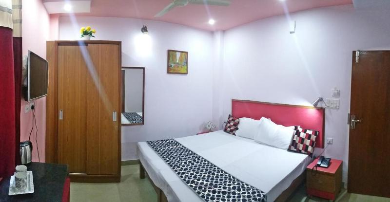Double or Twin Room image 2