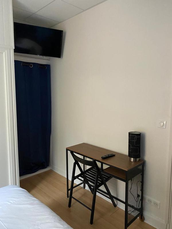 Budget Double Room image 4