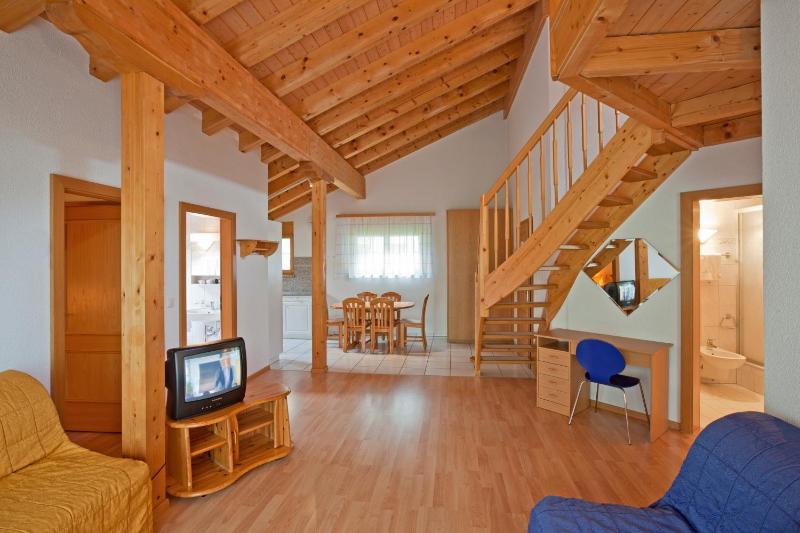 Apartment - Split Level image 4