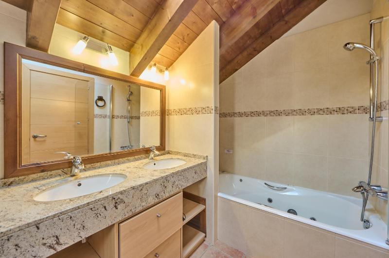 Apartment - Split Level image 1