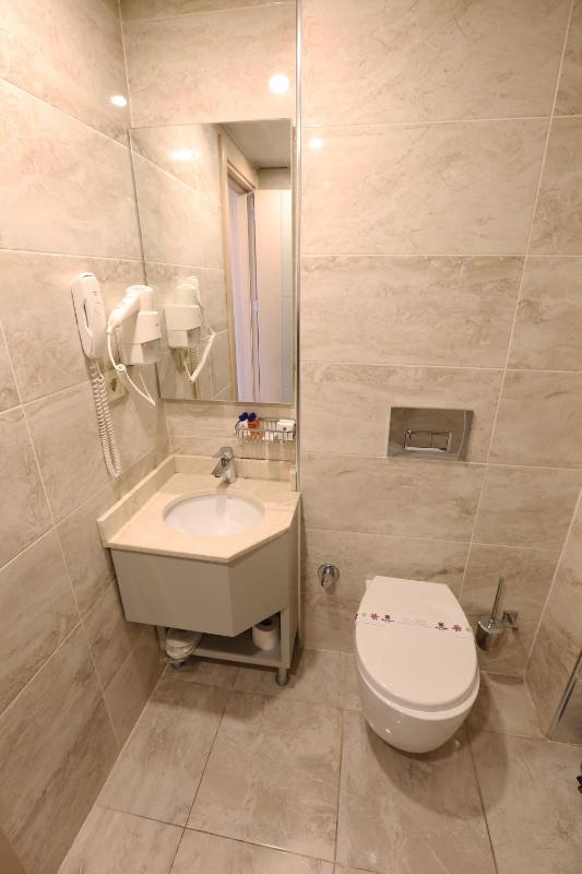 Single Room image 2