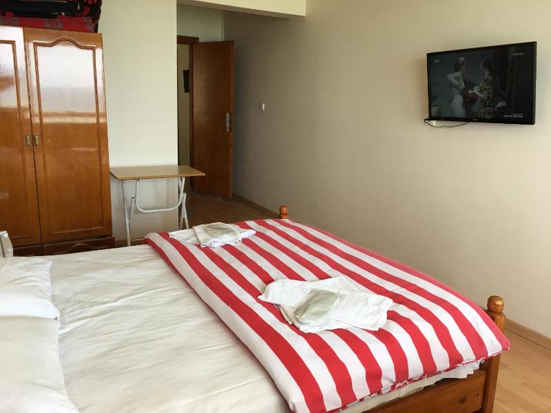 Quadruple Room with Sea View image 2