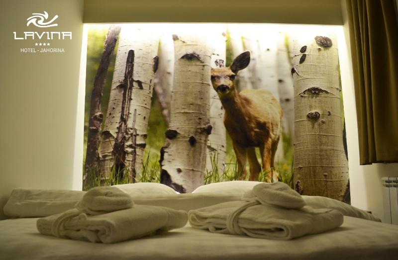 Junior Suite with Mountain View image 3
