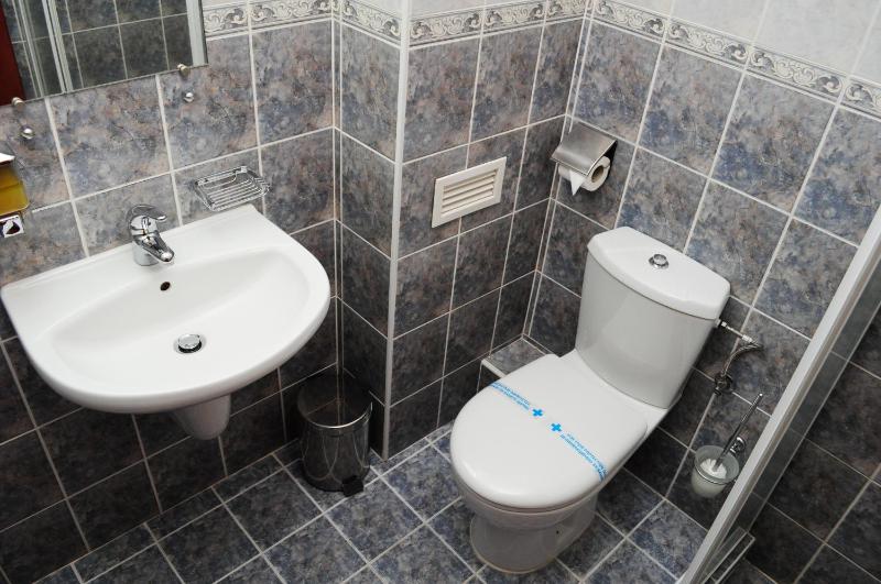 Three-Bedroom Suite image 2