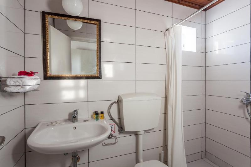 Studio with Sea View image 2