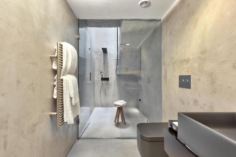 Duplex Suite with Terrace and Hot Tub image 2