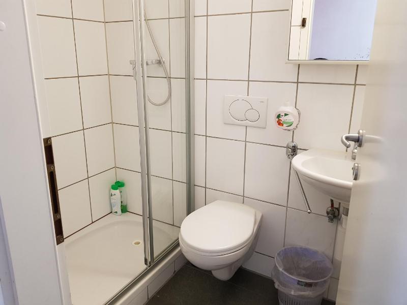 Single Bed in 3-Bed Dormitory Room image 3