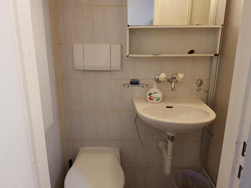 Single Bed in 5-Bed Dormitory Room image 3