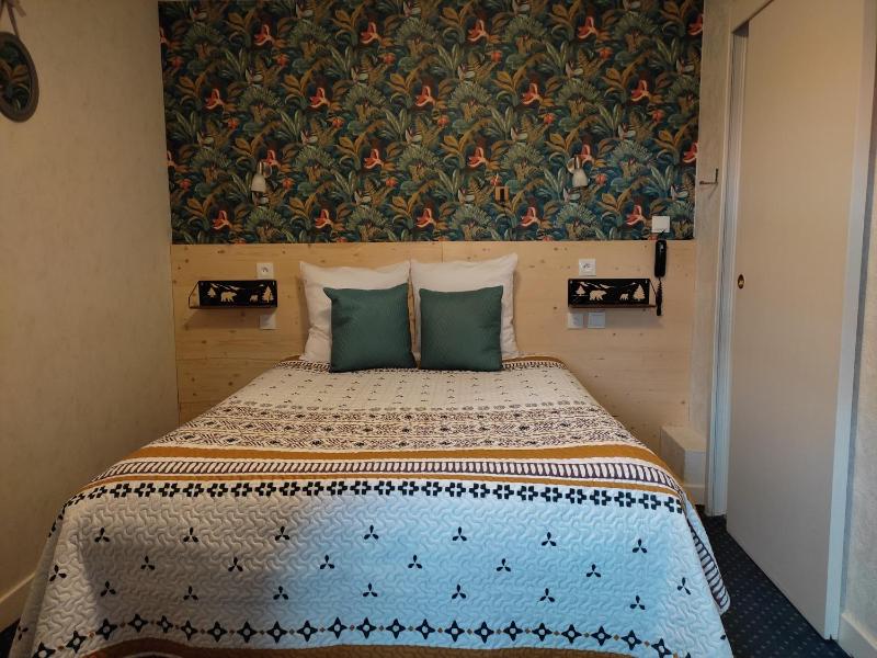 Economy Double Room image 2