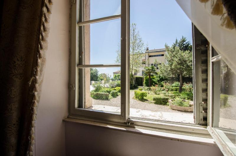 Hotel Iris - image 12