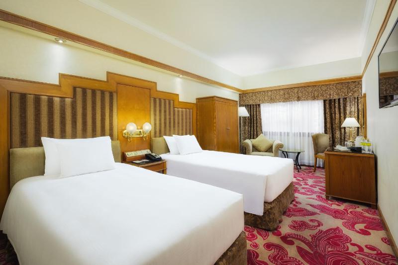 Deluxe Twin Room image 1