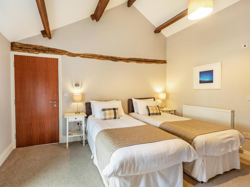 Double or Twin Room with Bathroom image 3