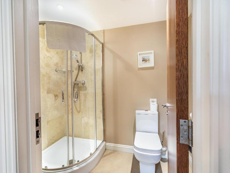 Double or Twin Room with Bathroom image 2