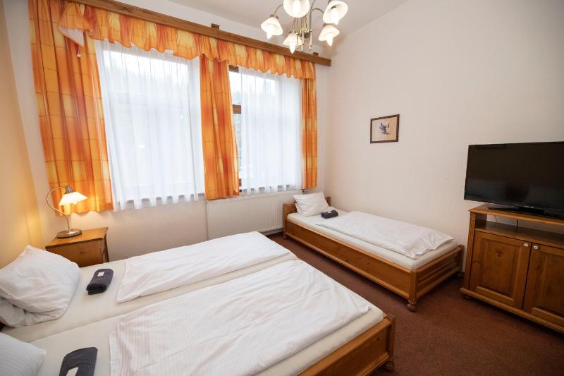 Triple Room image 3