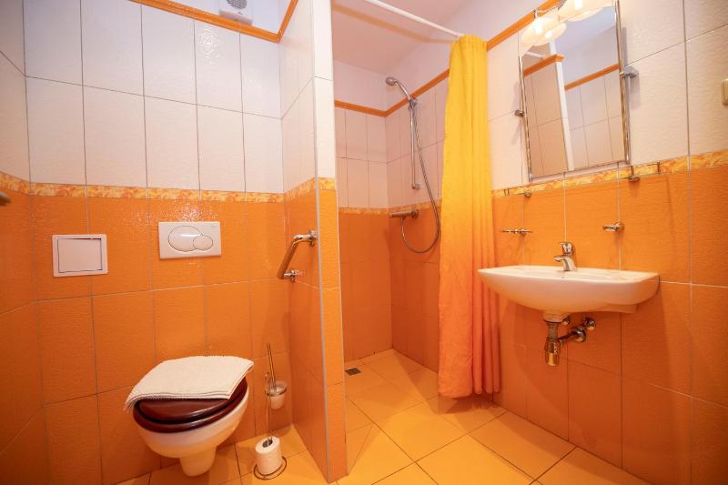 Quadruple Room image 1
