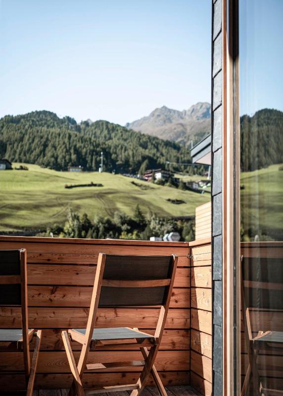 Double Room L with Balcony image 4