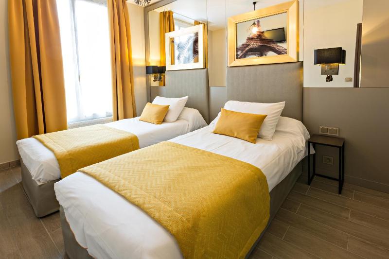 Twin Room image 2